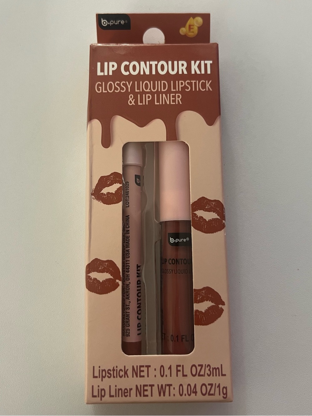GIVVY TIME !! Lip Contour Kit — Glossy Liquid Lipstick & Lip Liner